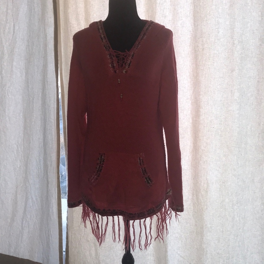 Alpaca sweater with cute detailing & front pocket